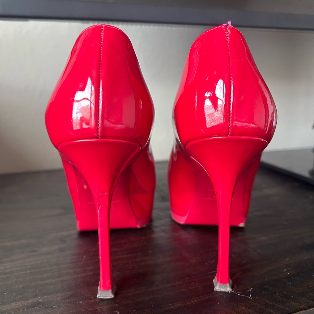 YSL Tribtoo bright pink patent leather heels - Picture 5 of 10